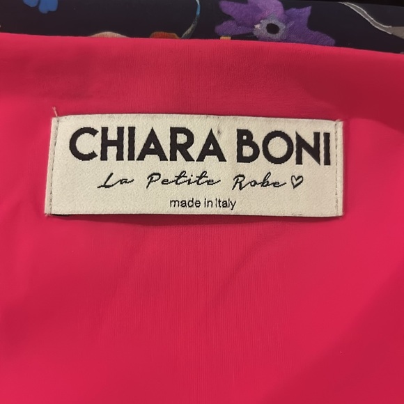 Beautiful CHIARA BONI DRESS - Picture 4 of 6